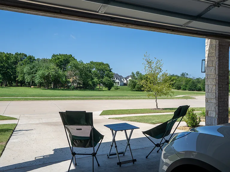 4370 Lavina Ln — Photo 3