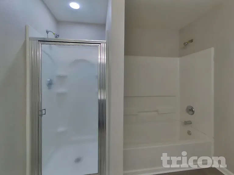 12724 Frank Wiley Ln — Photo 11