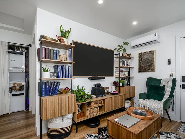 8966A Gunn Ave — Photo 8