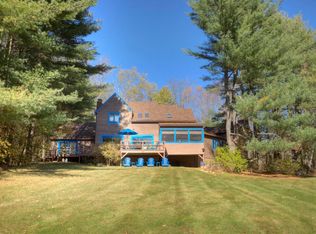 7 Art School Rd, Monterey, MA 01245