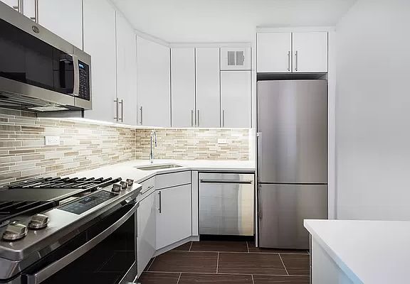2nd image of 300 E 40th St APT 12F