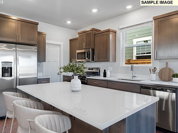 4th image of 3714 SE 83rd Ave