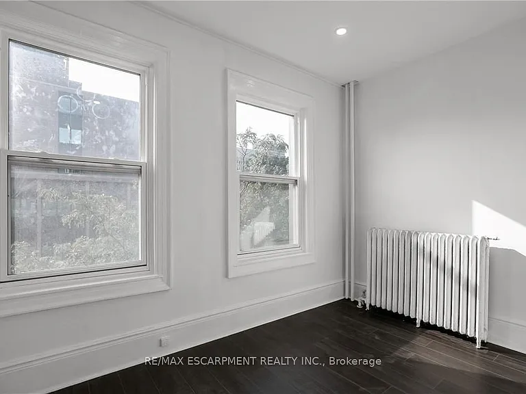 63 John St S #302 — Photo 10