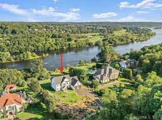 16 Nature Ln, Shelton, CT 06484