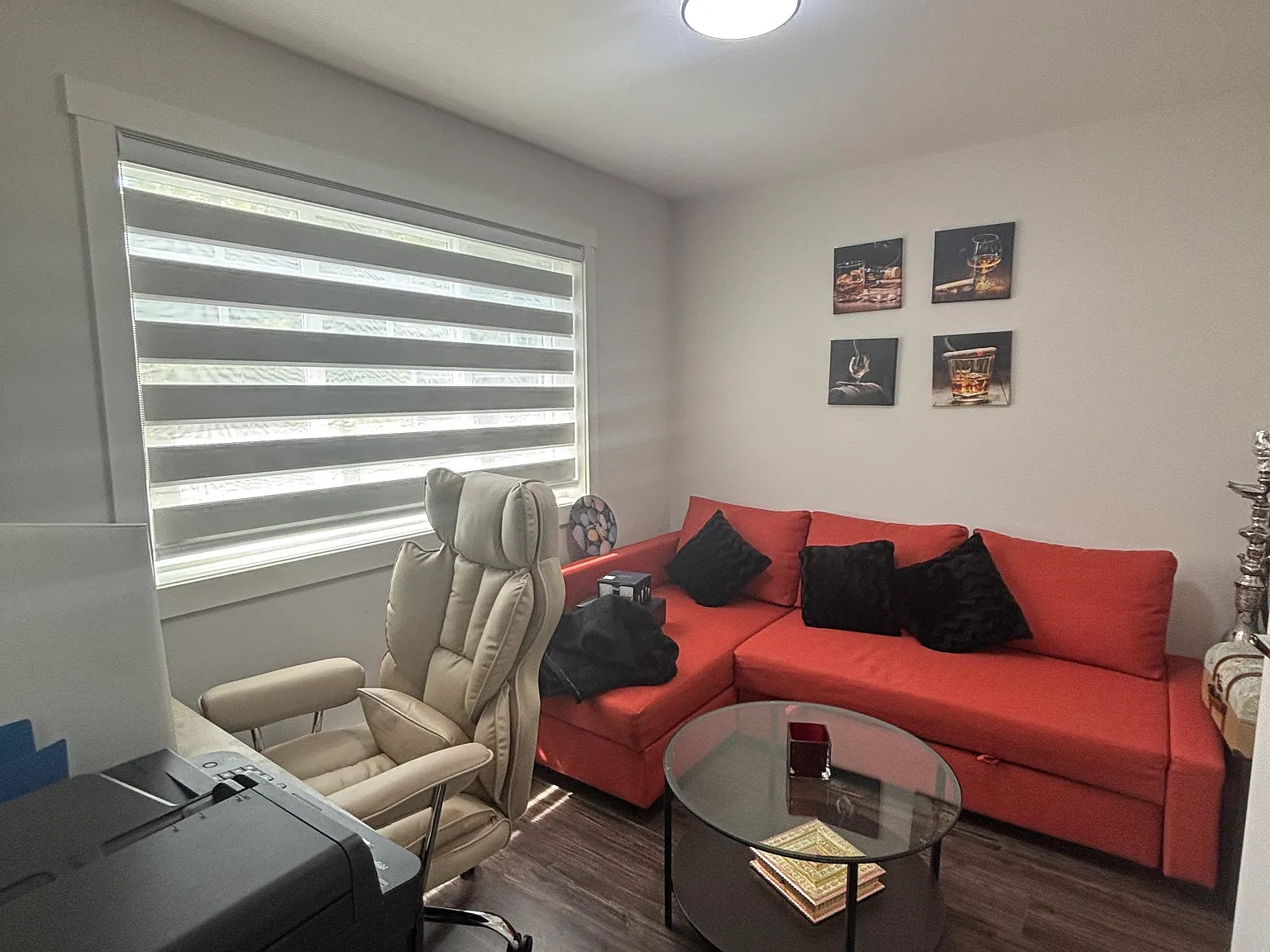 Spacious Corner Townhome Unit — Photo 4