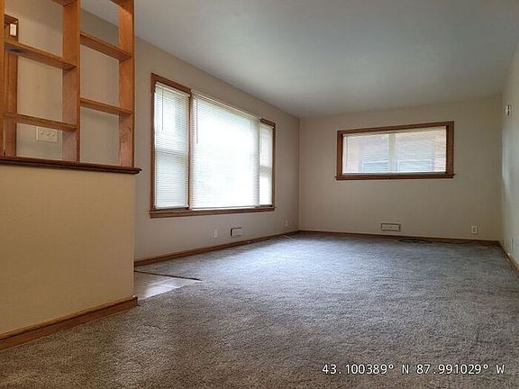3rd image of 6346 W Medford Ave