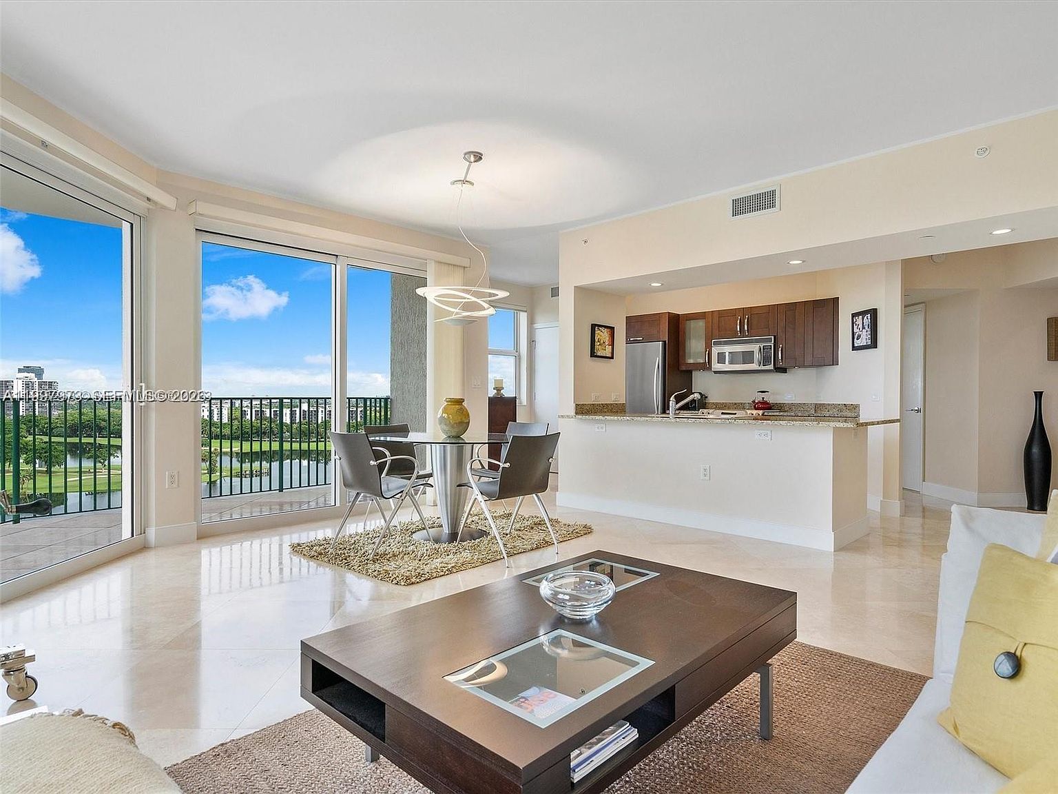 20000 Country Club Dr APT 1102