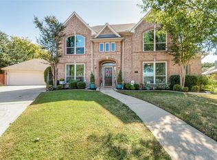 8808 Stone Wall Ct, North Richland Hills, TX 76182