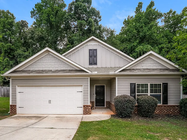 3517 Mica Cir SE — Photo 1