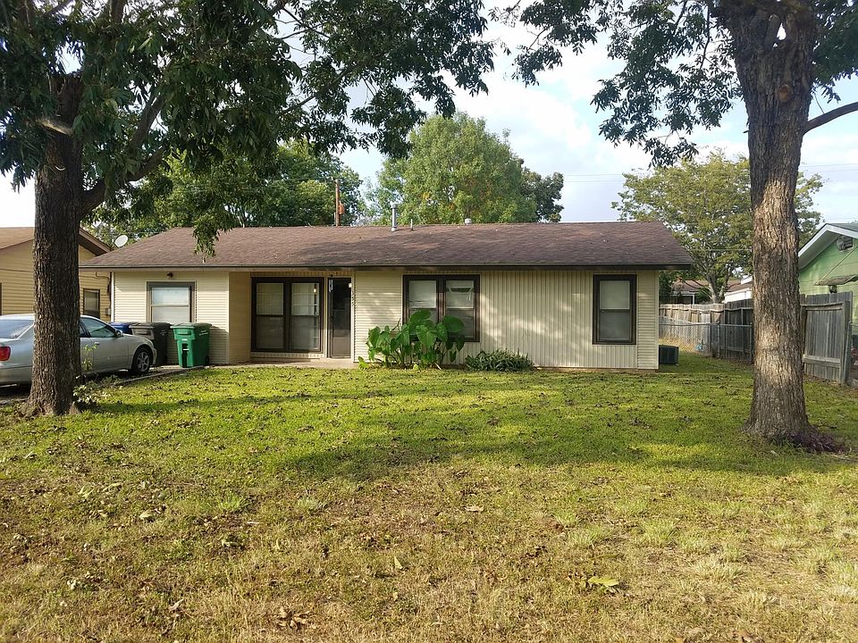 1st image of 355 Harcourt Ave