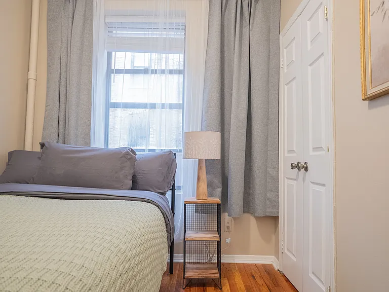 180 Claremont Ave #65 — Photo 29