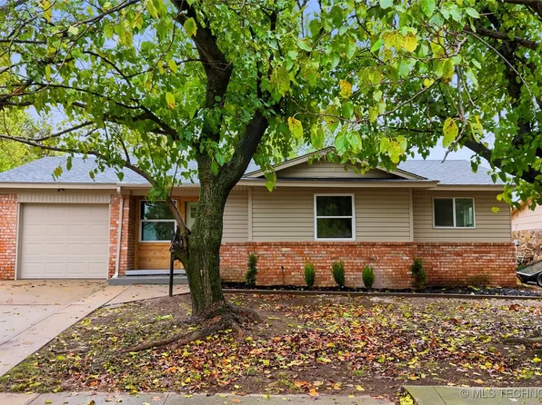 1219 S Poplar Pl, Bristow, OK 74010