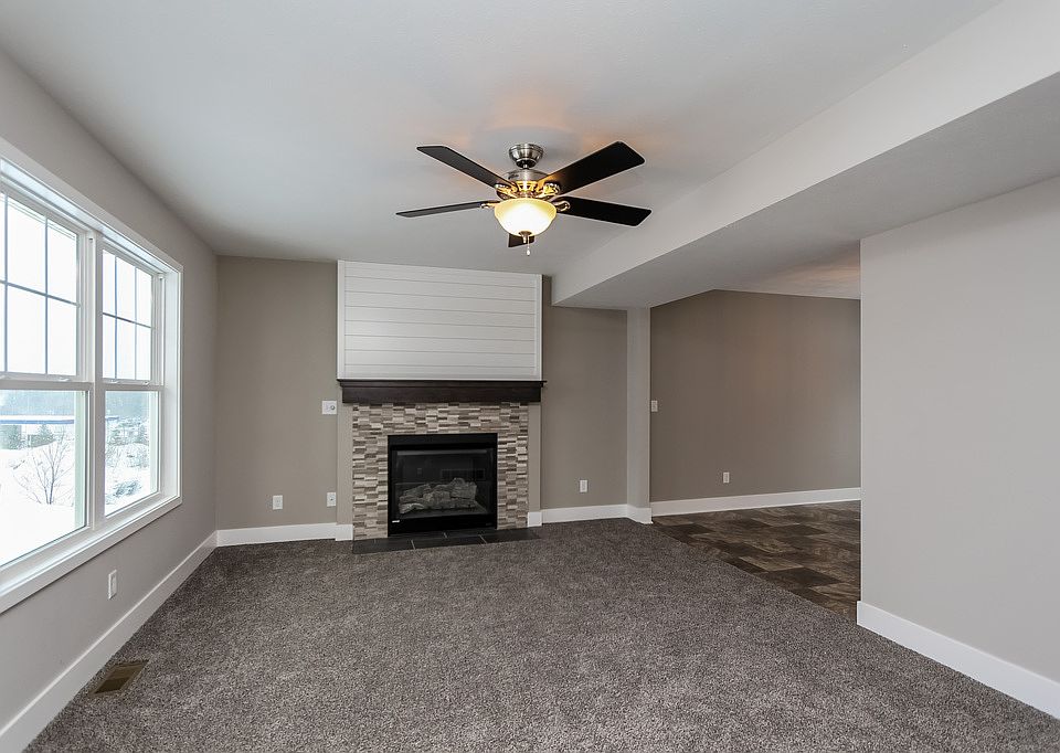 1st image of 5500 Hagenvale Ct NE
