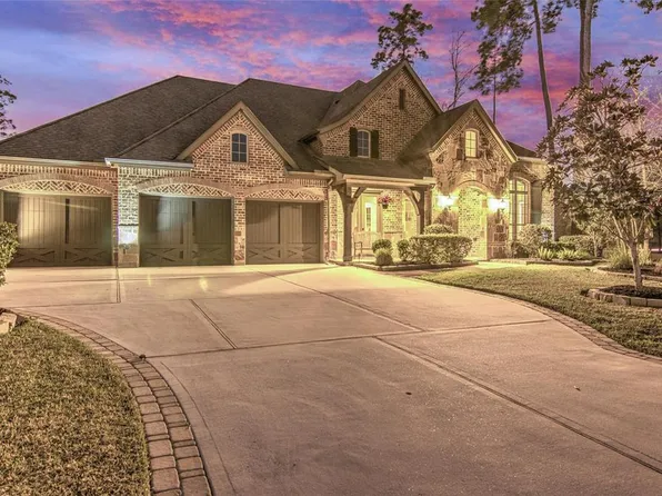 95 S Shimmering Aspen Cir, The Woodlands, TX 77389