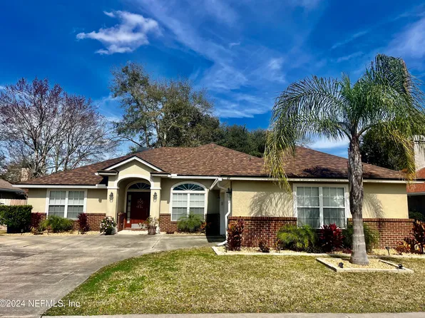 87 LAKE RUN Boulevard, Jacksonville, FL 32218