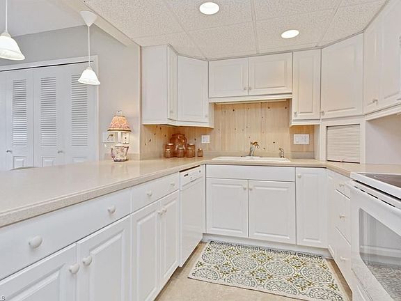 5th image of 1376 S Brandywine Cir APT 1