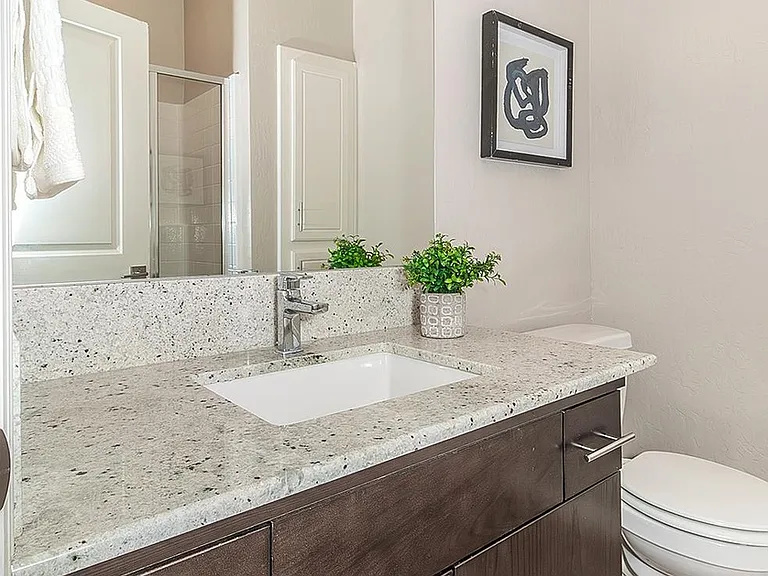 4114 Bellaire Ave — Photo 11