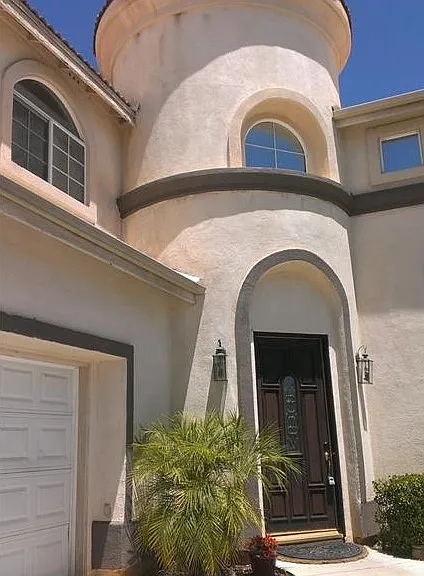 43 Valencia Ln — Photo 3