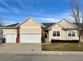 743 SE Waterview Cir, Waukee, IA 50263