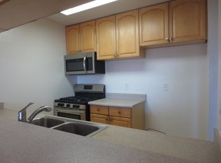 16182 Parkside Ln #102, Huntington Beach, CA 92647