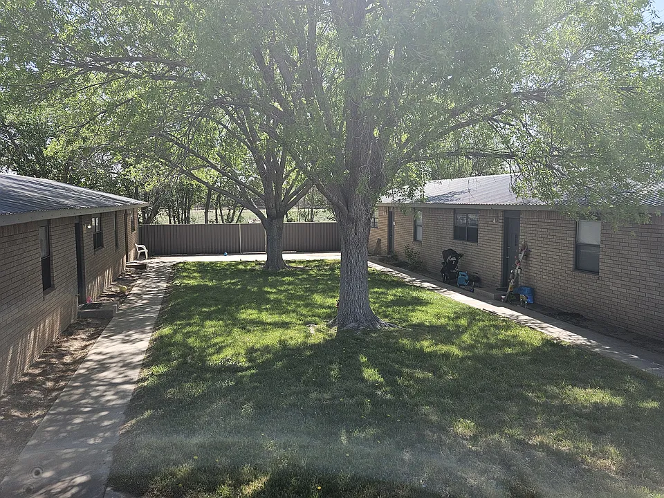 2001 S Avenue I #2