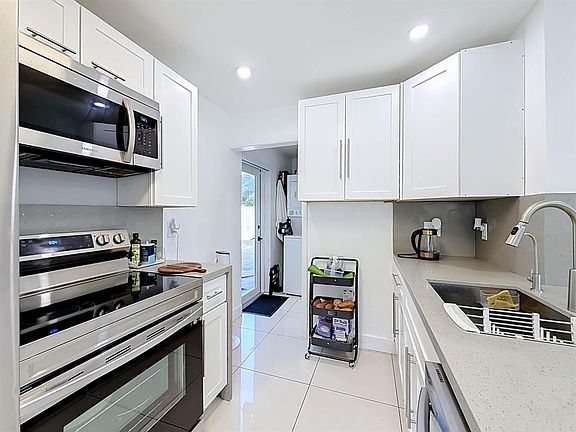 4th image of 6135 NW 24th Ct #11