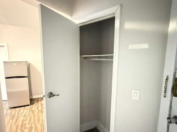 69 Van Reypen Street image 5 of 7