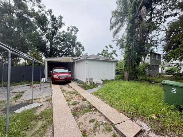 1011 E 108th Ave, Tampa, FL 33612