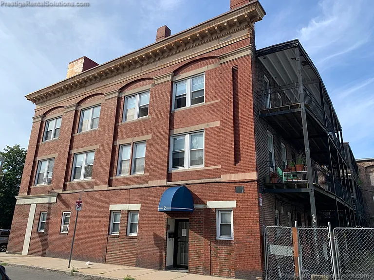 2 Woodlawn St #2L — Photo 8