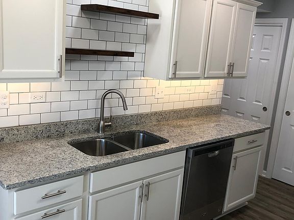 Newly Remodeled Kitchen