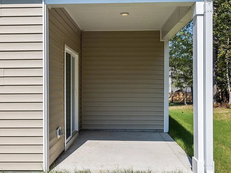 284 Robert Pl — Photo 34