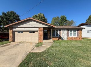 2949 S Dayton Ave, Springfield, MO 65807