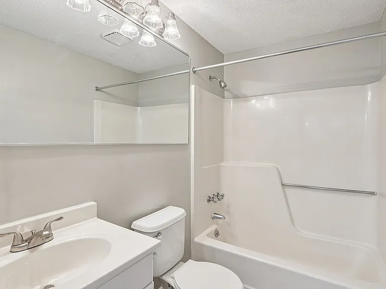 36-web-or-mls-135 Elm St 84-S0412-017