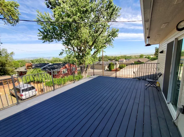 705 SE Scenic View Dr Floor 2, College Place, WA 99324