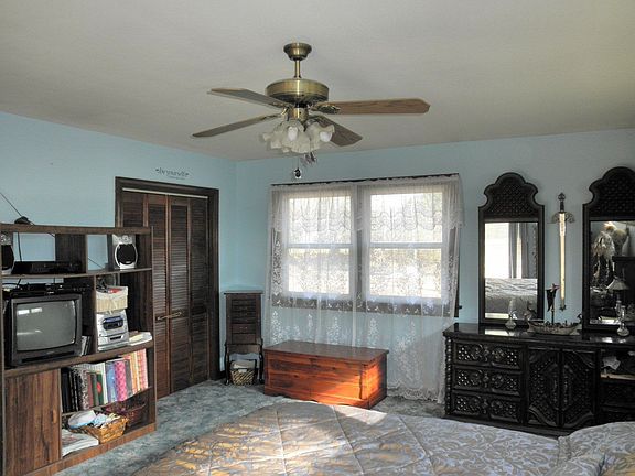 Master Bdr with Walk-in-Closet