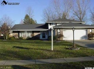 15041 Parkwood Ln, Strongsville, OH