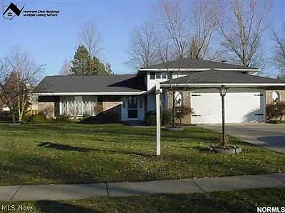 15041 Parkwood Ln photo 1