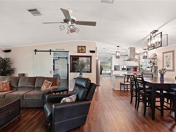 5th image of 2718 Lake Grassmere Cir #1879