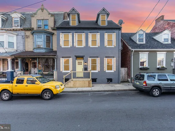 15 Howard Ave, Lancaster, PA 17602