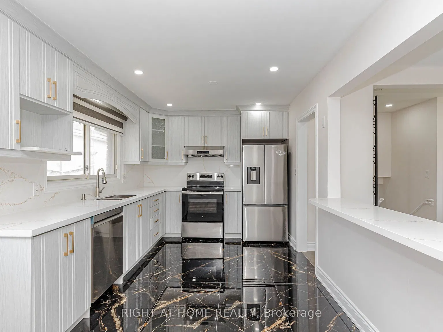3 bed, $3,250 — Photo 2