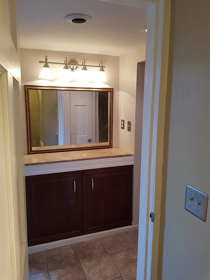 1 bed, 812 sqft, $800 — Photo 4