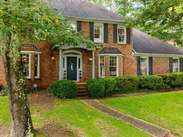 181 Pebble Beach Dr, Little Rock, AR 72212