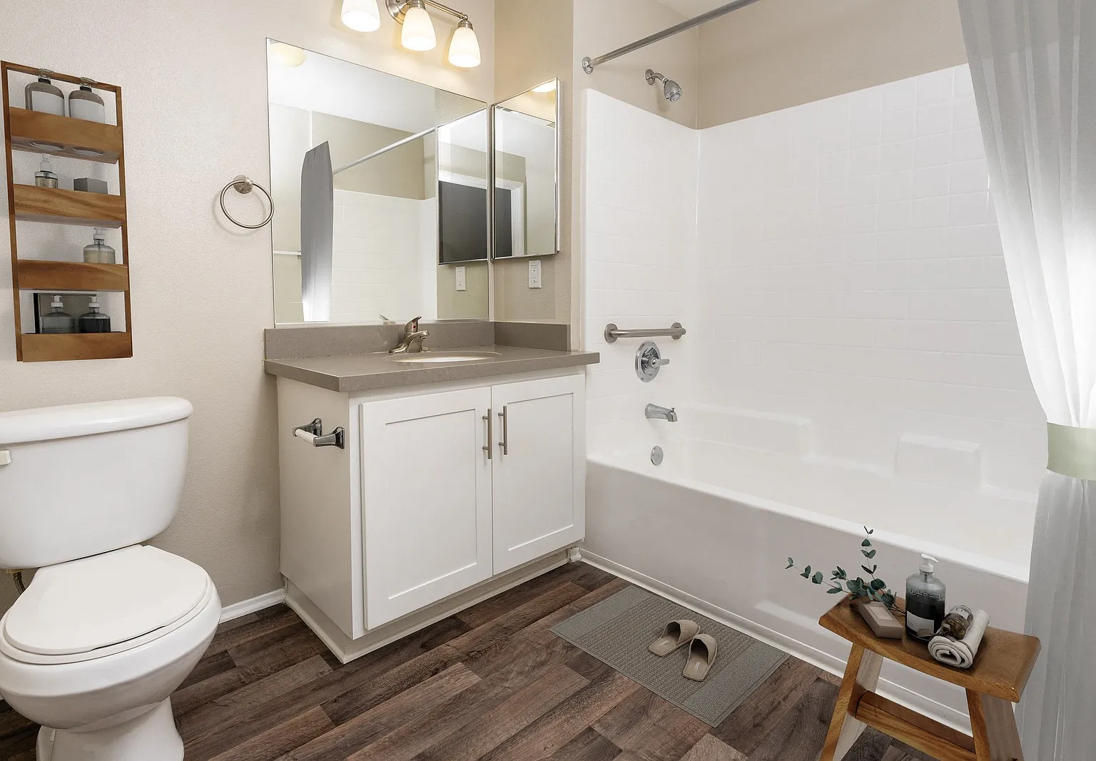 55+ Community - FountainGlen at Valencia — Photo 2