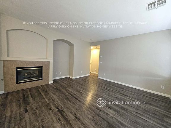 3rd image of 6567 Tulip Garden Dr