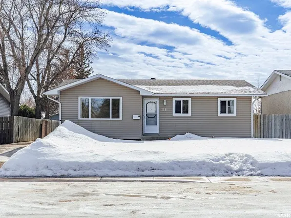 118 Shea CRESCENT, Saskatoon, SK S7L 5M1