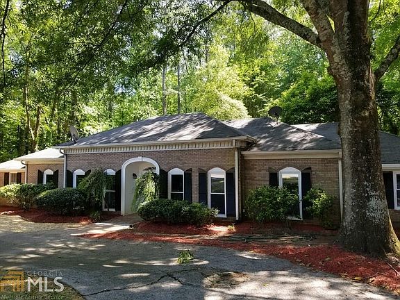 2nd image of 525 Hollyberry Dr #0