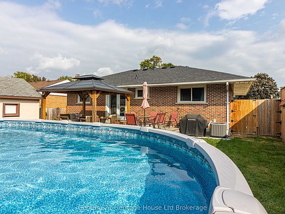 5th image of 1064 Sovereign Rd