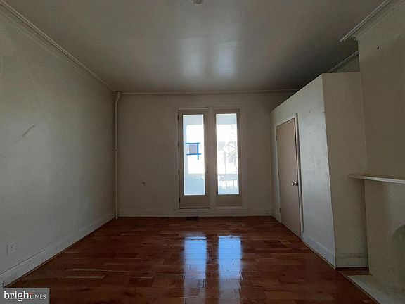 3rd image of 403 E 31st St