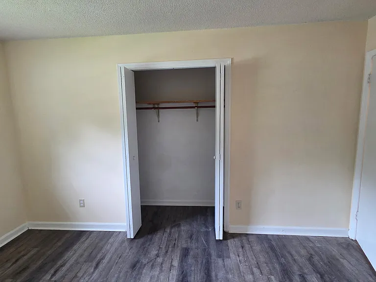1102 Pecan Pl — Photo 11
