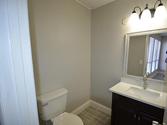 2nd image of 3922 Crayrich Cir #C